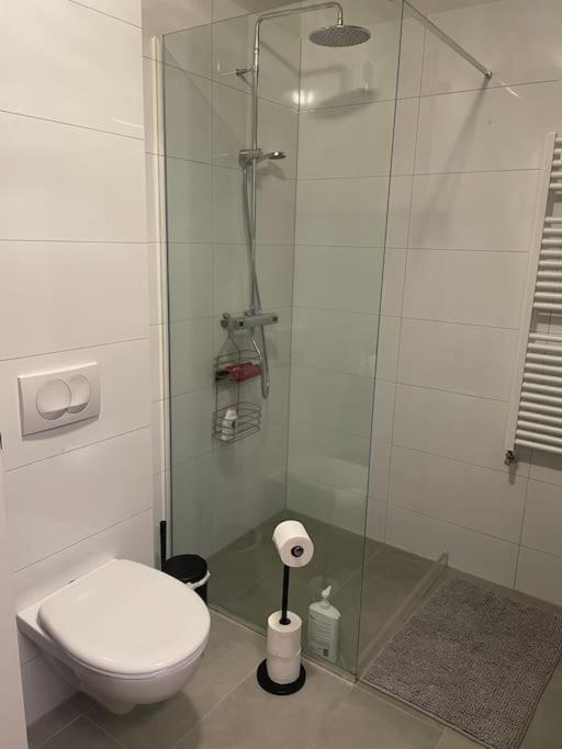 Beautiful Apartment Near Airport Njarthvik 외부 사진