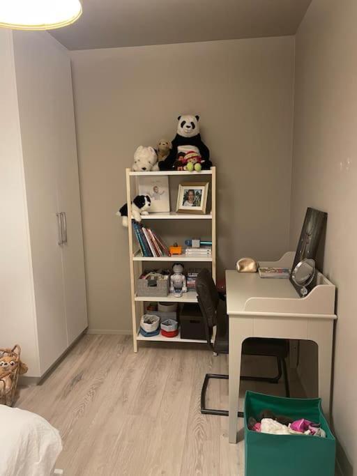 Beautiful Apartment Near Airport Njarthvik 외부 사진
